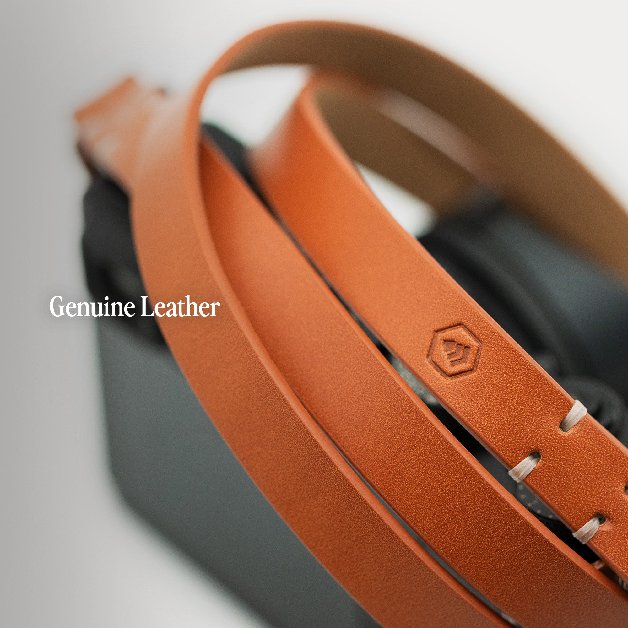 Evergreen Minimalist Camera Strap with Maglink – Magnetic Quick-Release Leather Strap(28"/38")