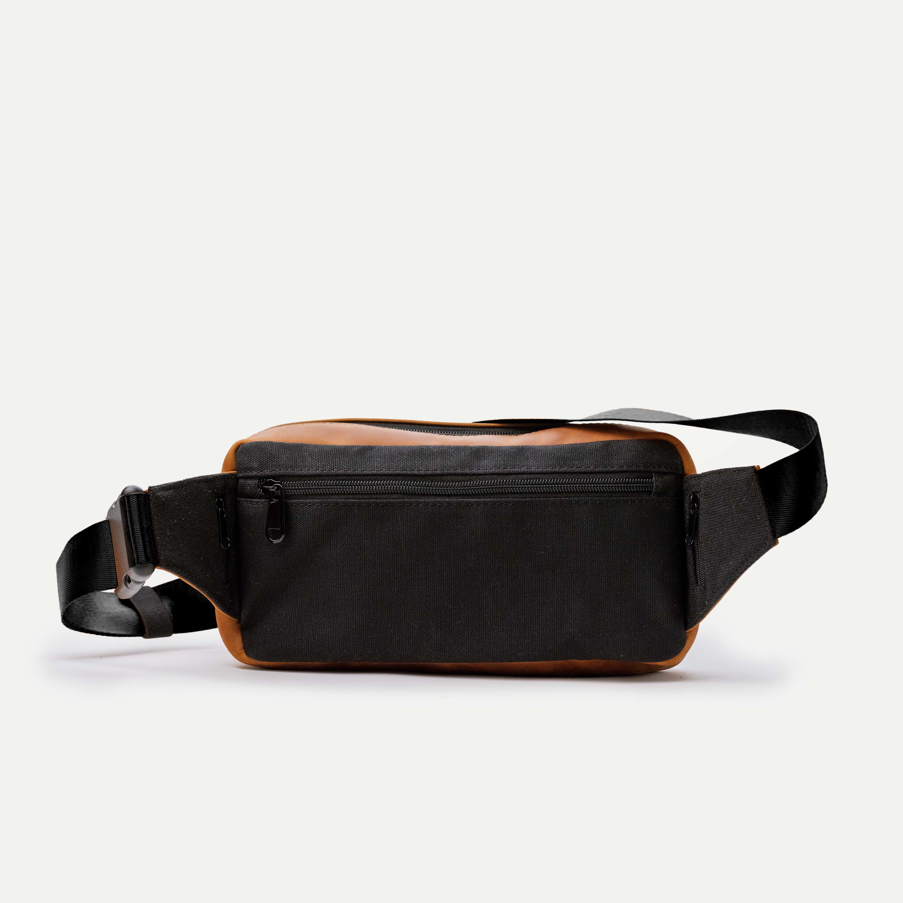 Legacy Camera Sling - 2L Leather