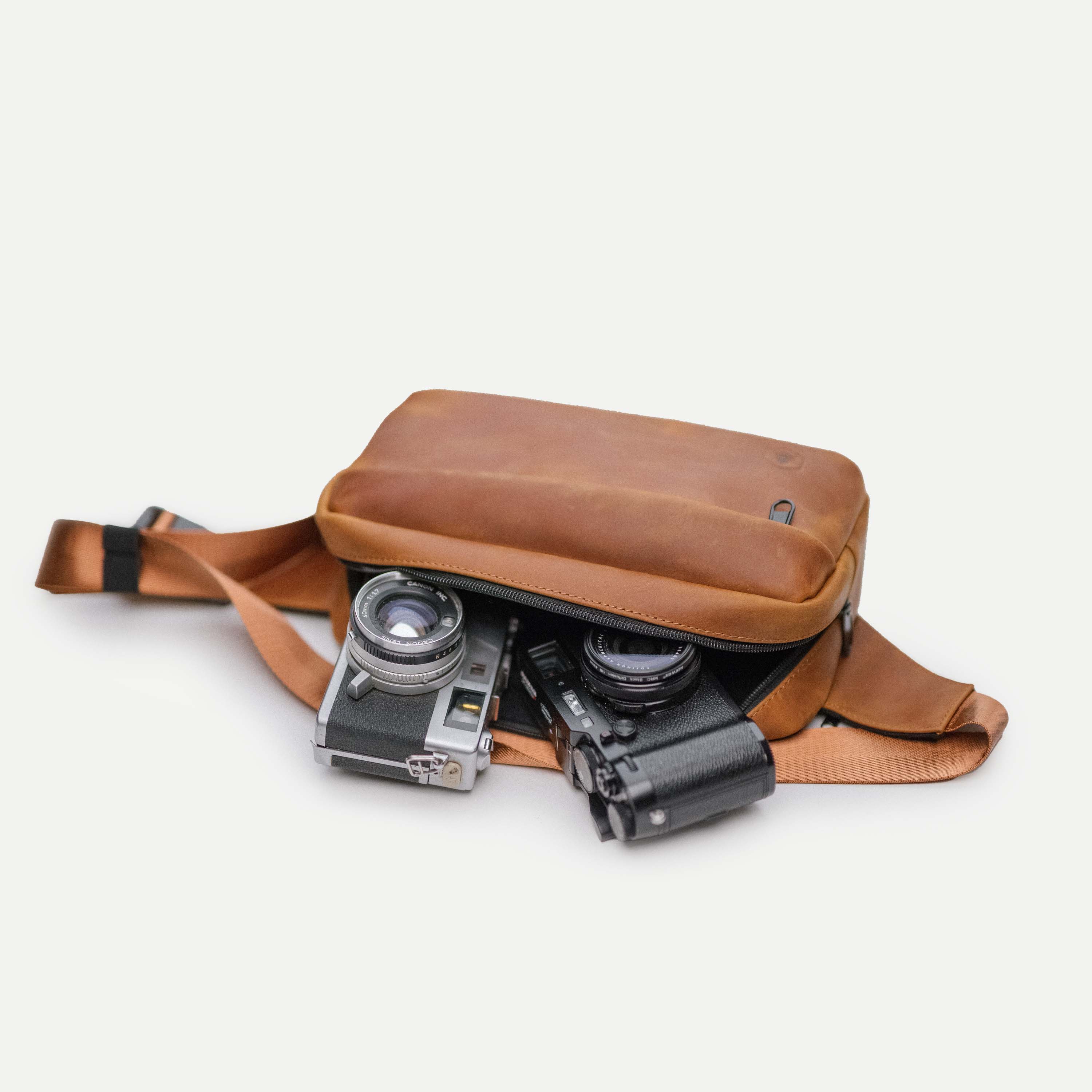 Legacy Camera Sling - 2L Leather