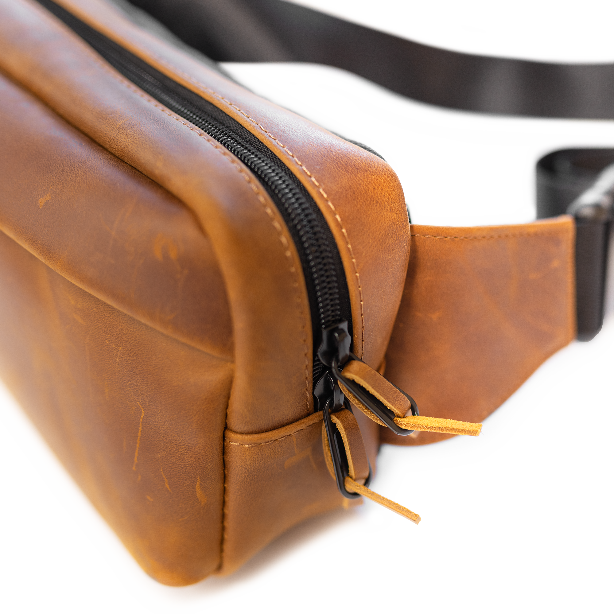 Legacy Camera Sling - 2L Leather